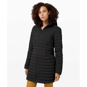 lululemon athletica pack it down  Black Puffer Jacket size 4